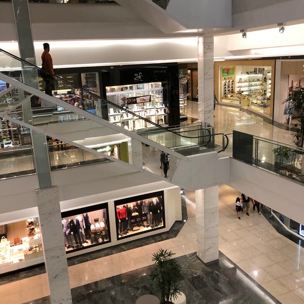 รูปภาพถ่ายที่ Taguatinga Shopping โดย Paulo เมื่อ 2/26/2021