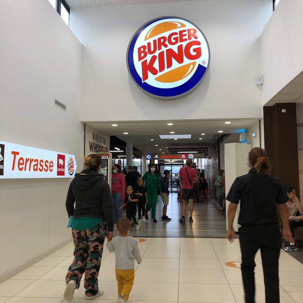 Aprender acerca 106+ imagen burger king walmart Thptletrongtan.edu.vn