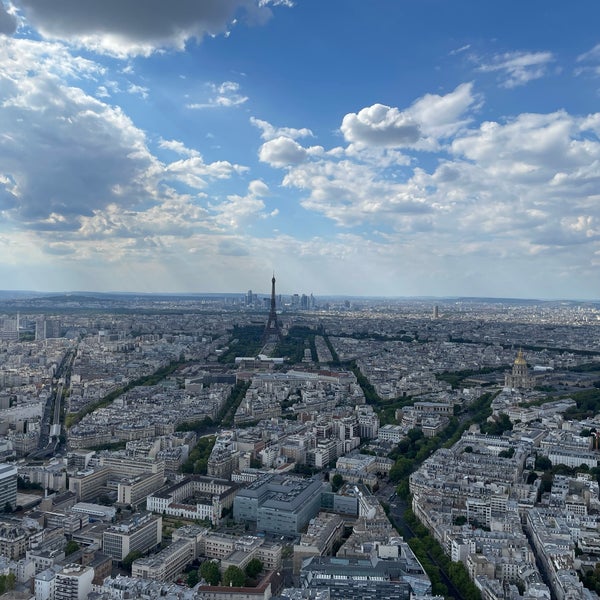 Foto tirada no(a) Observatório panorâmico da Tour Montparnasse por Paulo em 7/29/2022