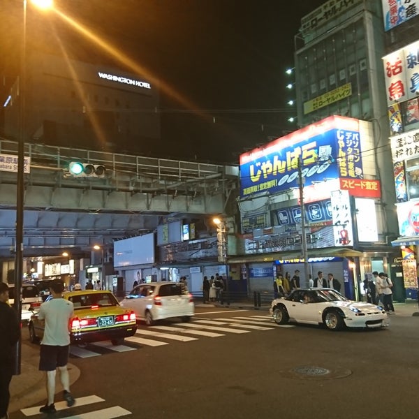 Photos At 秋葉原駅南交差点 秋葉原 外神田1