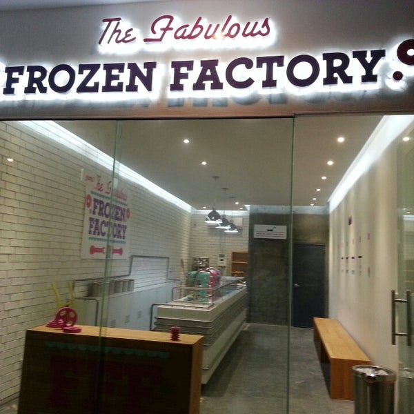 3/23/2013에 Alberto B.님이 The Fabulous Frozen Factory에서 찍은 사진