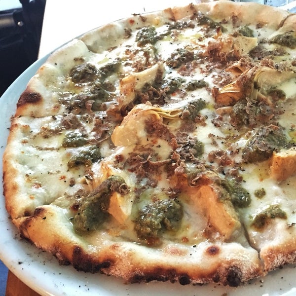 Owned by Toscana Divino, you'll find the same quality here when it comes to their Neapolitan pies. If the white pie with artichoke and shaved black truffle is on special, DO IT. Gluten-free pies too!