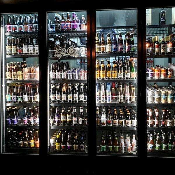 Foto tirada no(a) El Depósito World Beer Store por Paco G. em 1/31/2020