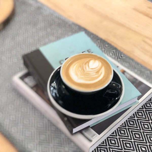 Foto diambil di La Mesa Coffee Co. oleh Sunny M. pada 9/7/2019
