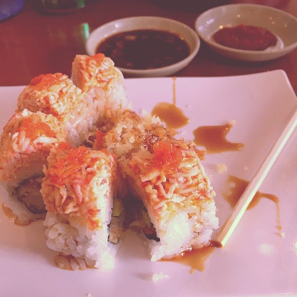 Foto tirada no(a) Sushi Koo por Brentley B. em 10/30/2014
