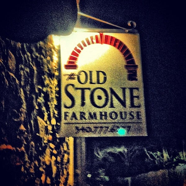 Photo taken at Old Stone Farmhouse by Leighton O. on 3/24/2013