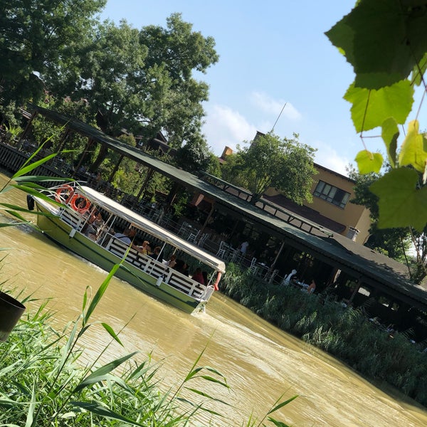 Foto diambil di Ağva Gizlibahçe Restaurant oleh Kerim34 pada 8/25/2019