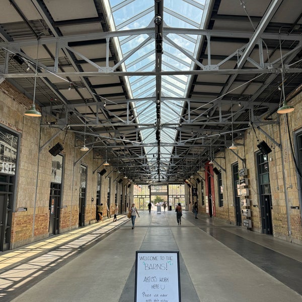 Photo taken at Wychwood Barns Farmers&#39; Market by Hugo M. on 5/6/2024