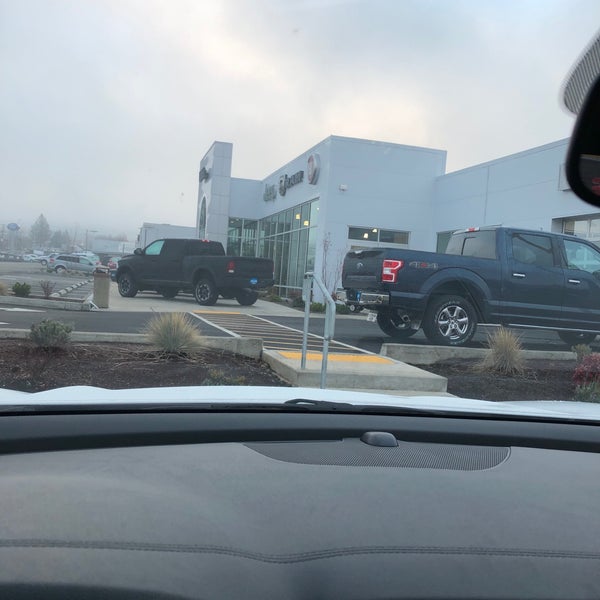 Lithia Chrysler Dodge Jeep Ram FIAT of Roseburg Parts Center Roseburg, OR