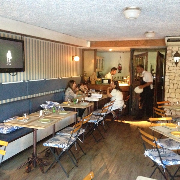 La Provence French Restaurant in Candeal