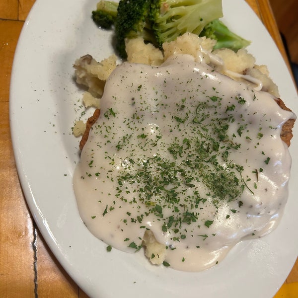 School House Kitchen & Libations Comfort Food Restaurant in Arvada