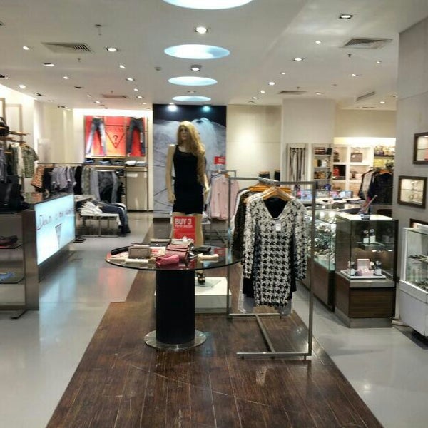 guess shop metro centre