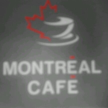 รูปภาพถ่ายที่ Montreal Cafe โดย Elyes C. เมื่อ 2/5/2013