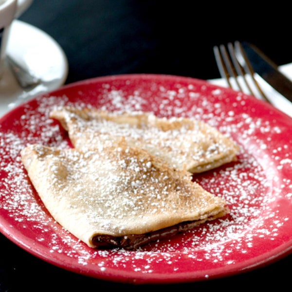 Crêpes are the way to go here. You can even start a meal with crêpe “chips,” served with apples and melted brie. Via Cityeats.com