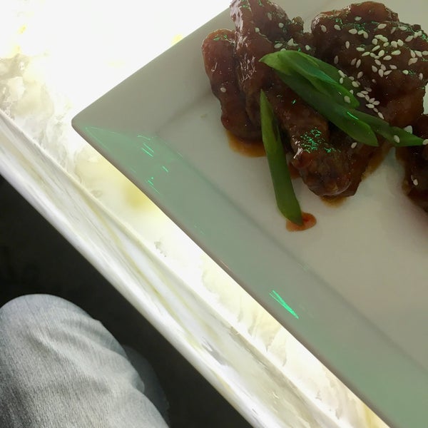 100 Hope Road Lounge