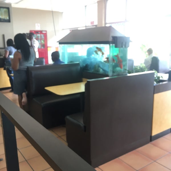Juici Beef Plaza - Juici Patties - Fast Food Restaurant in Liguanea