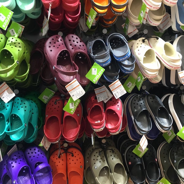 payless shoes crocs