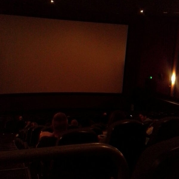 Regal New River Valley & RPX Christiansburg'da Sinema'da fotoğraflar