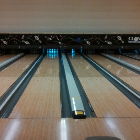 Cloverleaf Lanes 12 tips from 763 visitors