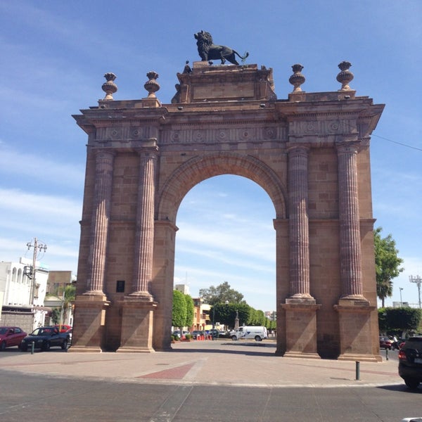 Fotos en Arco de la Calzada - Centro - León, Guanajuato