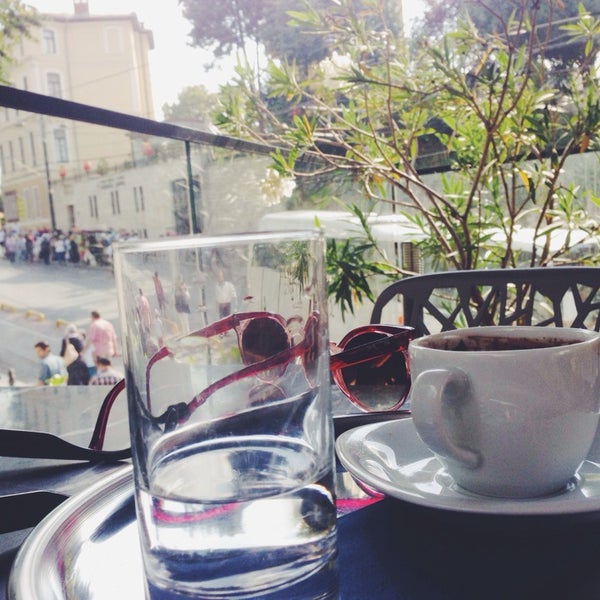 รูปภาพถ่ายที่ Sophia Pita Cafe &amp; Rest. โดย Nilgün E. เมื่อ 8/31/2014