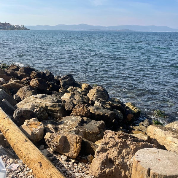 Foto tomada en Altınoluk Kahvaltı &amp; Restaurant  por Cemal Utku C. el 11/7/2021