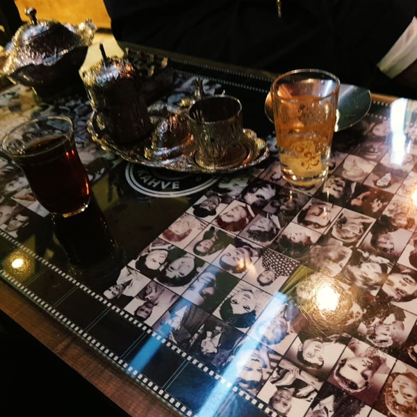 Photo prise au Yeşilçam Kumda Kahve par Yasin Ç. le7/13/2019