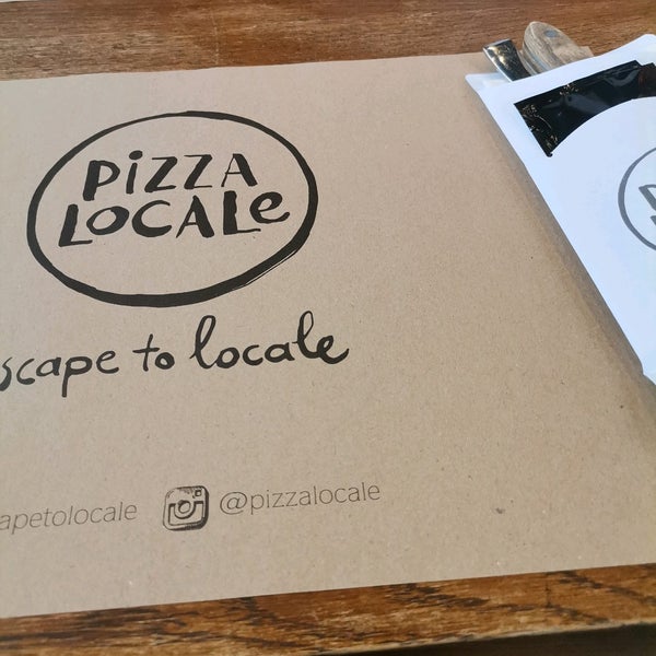 Foto tirada no(a) Pizza Locale por Naz em 6/9/2022