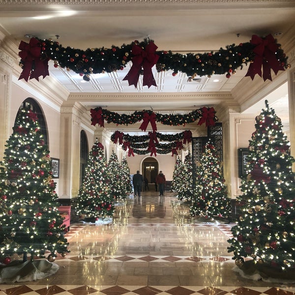 Photo taken at The Royal Sonesta Chase Park Plaza St. Louis by Vivian D. on 12/29/2018