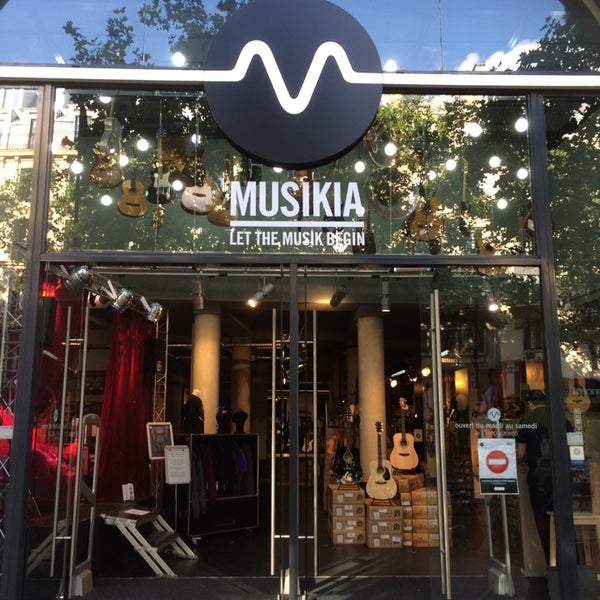 รูปภาพถ่ายที่ Musikia โดย Safa V. เมื่อ 8/7/2014
