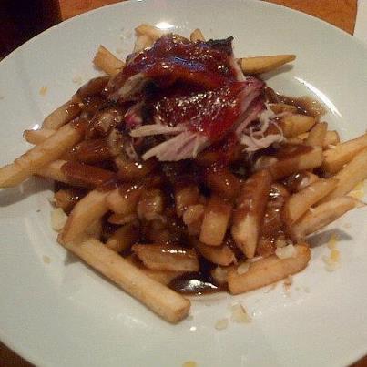 Our delicious pulled pork poutine !