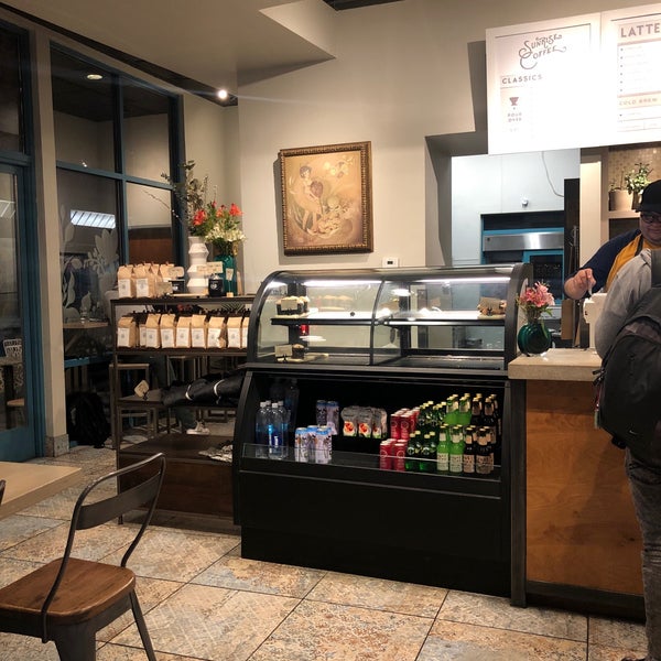 Foto tirada no(a) Sunrise Coffee por Obaid A. em 3/19/2019