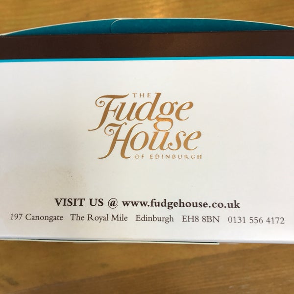 รูปภาพถ่ายที่ The Fudge House of Edinburgh โดย Mizzamie B. เมื่อ 7/28/2017