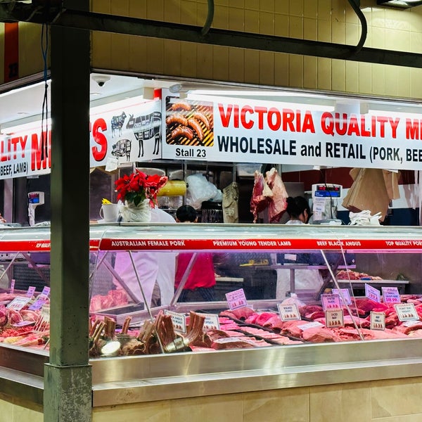 Foto tirada no(a) Queen Victoria Market por Chansoo K. em 5/2/2023