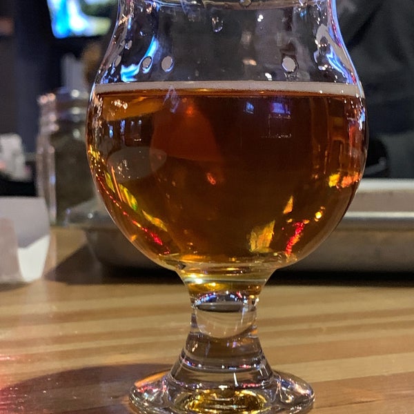 Foto scattata a Scottsdale Beer Company da Hector R. il 12/12/2019
