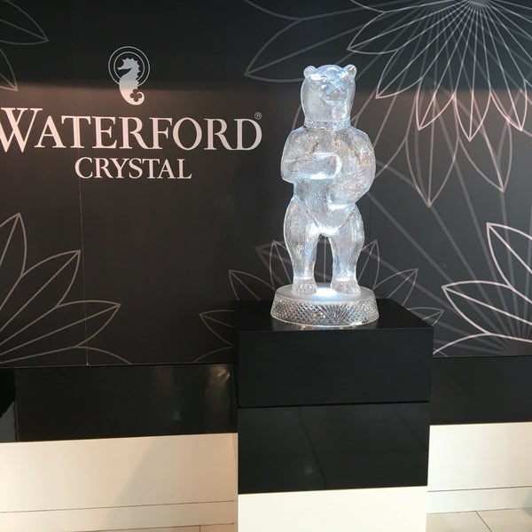 Photo taken at House of Waterford Crystal by Lorie S. on 4/20/2016