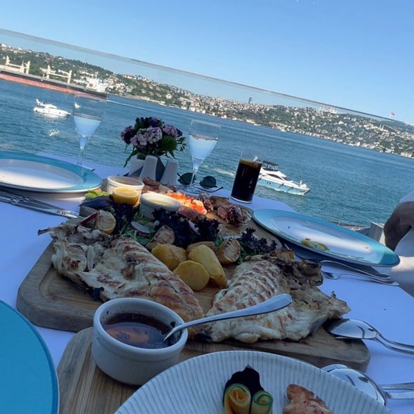Photo taken at Mavi Balık Restaurant by Rola on 6/29/2023