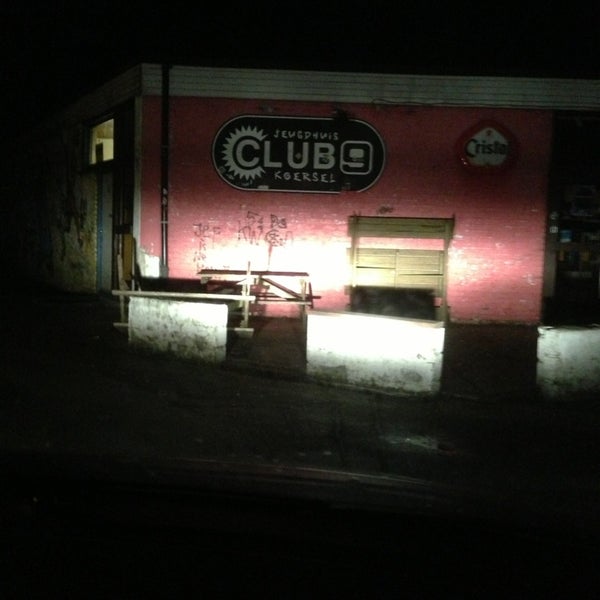 รูปภาพถ่ายที่ Jeugdhuis Club 9 โดย Reynz เมื่อ 3/2/2013