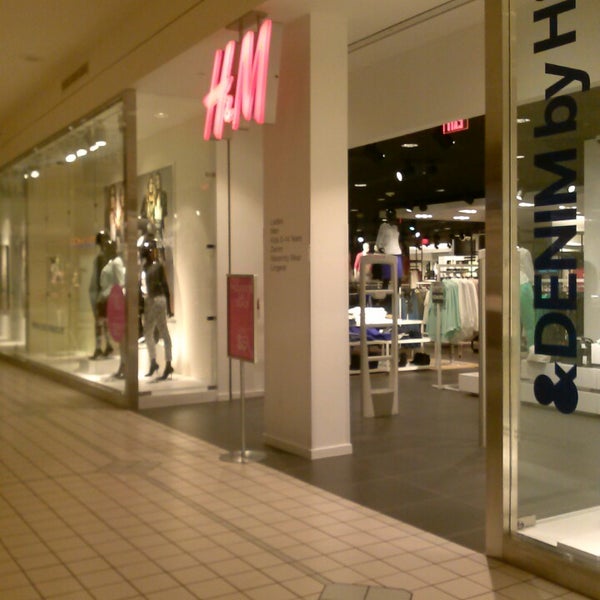 h and m town