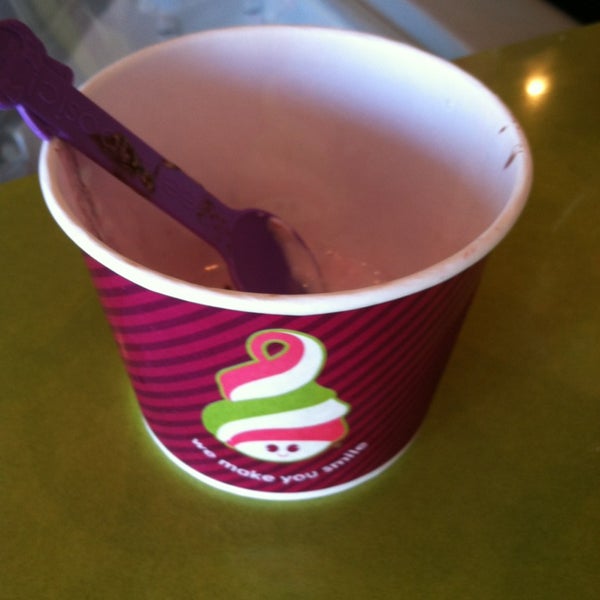 Photo taken at Menchie&#39;s by Alejandro M. on 8/13/2013