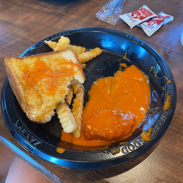 Zaxby's Chicken Fingers & Buffalo Wings Fried Chicken Joint in Dillon