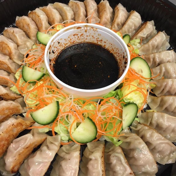 Are you going to serve this or another party tray of sushi, perhaps as an appetizer for your dinner that night? If you are, may we suggest you order in advance?. . #SushiQ #SushiQKelowna #Gyoza