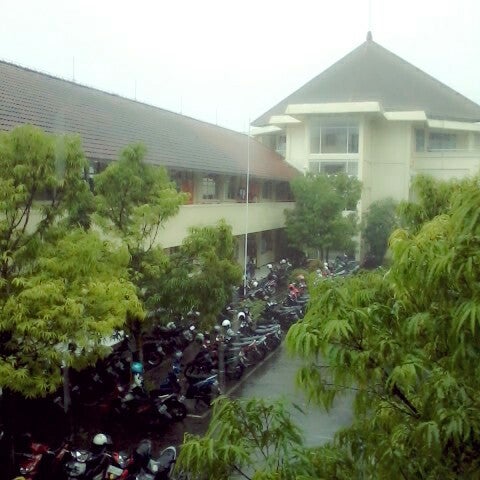 Stifar Yayasan Pharmasi Semarang Jl Letjen Sarwo Edi Wibowo Km 1
