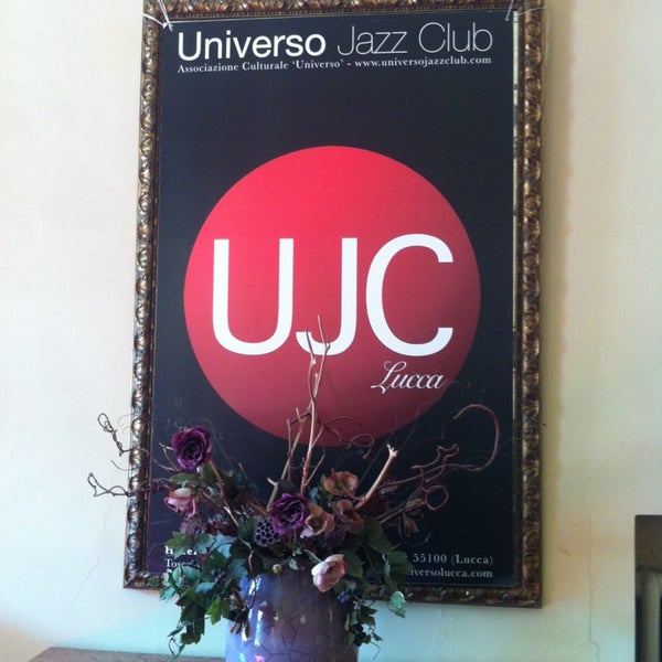2/28/2013 tarihinde Nicola C.ziyaretçi tarafından Hotel Universo'de çekilen fotoğraf