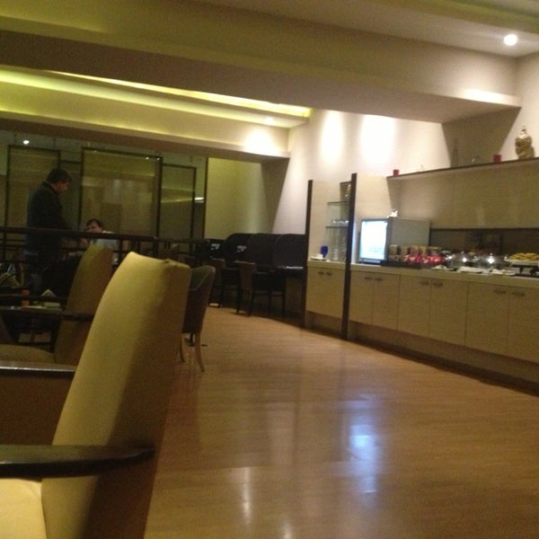 Clipper Lounge Airport Lounge in Mumbai