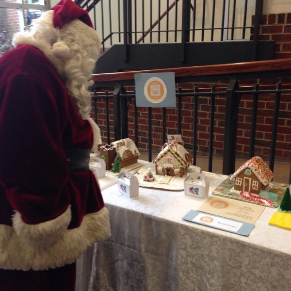 Kent Square Parking Garage Parking in Blacksburg