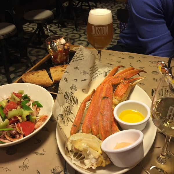 12/21/2015 tarihinde Daria K.ziyaretçi tarafından Boston Seafood &amp; Bar'de çekilen fotoğraf
