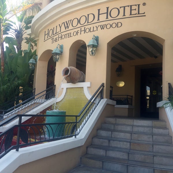 Foto tirada no(a) Hollywood Hotel ® por David H. em 7/4/2016