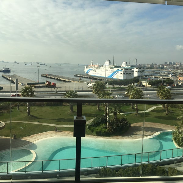 Das Foto wurde bei Radisson Blu Hotel, Istanbul Ataköy von Samet E. am 5/22/2018 aufgenommen