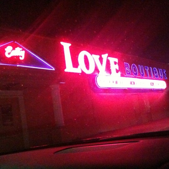 Deja Vu Love Boutique, 3247 Industrial Rd, Лас-Вегас, NV, deja vu love...
